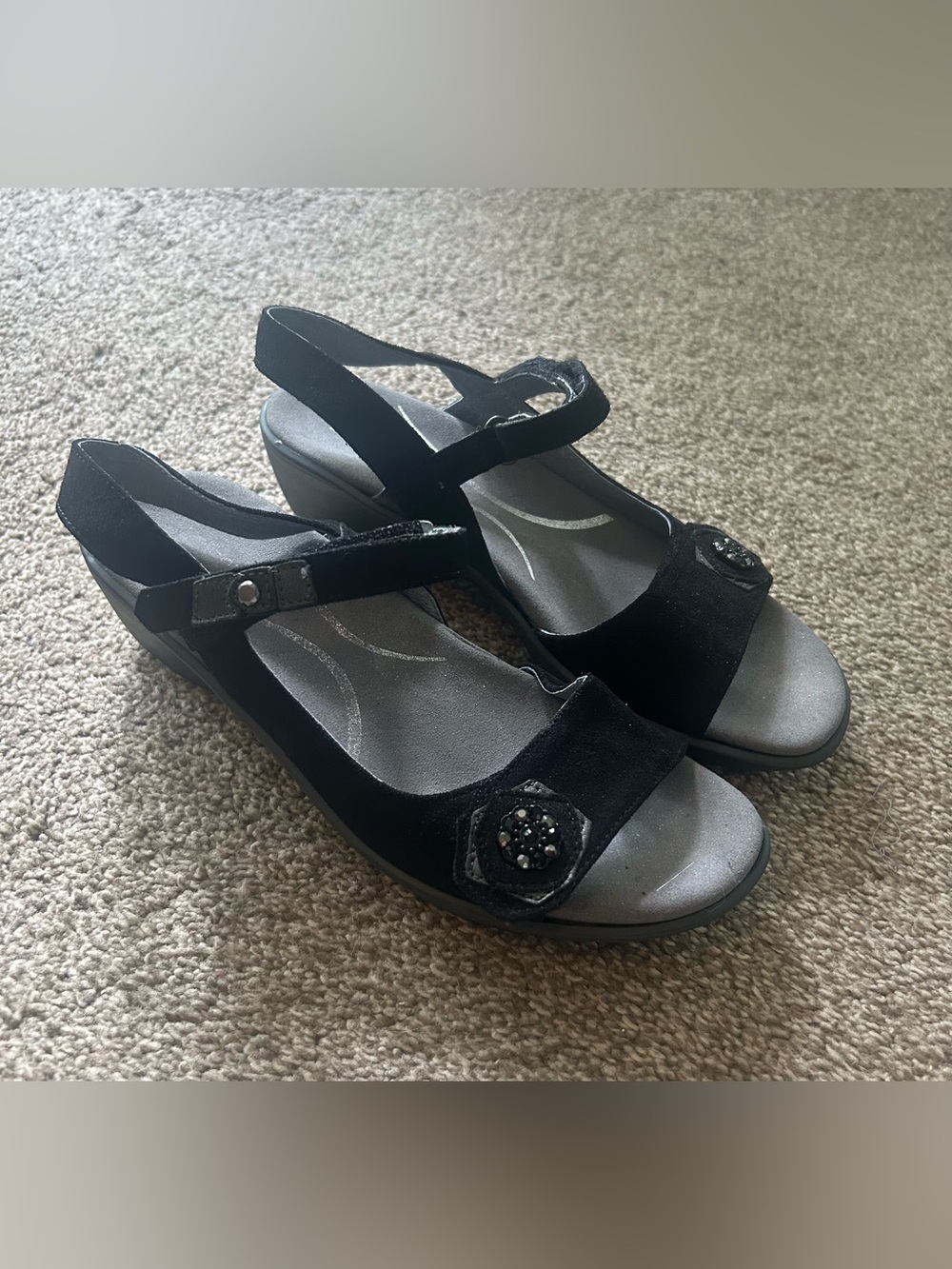Naot Dress Wedge Adjustable Ankle Strap Womens 7.5 /EU 38 Black Strappy